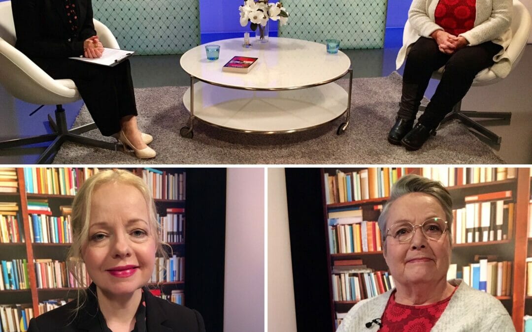 Kirjailija Elina Sana haastattelussa